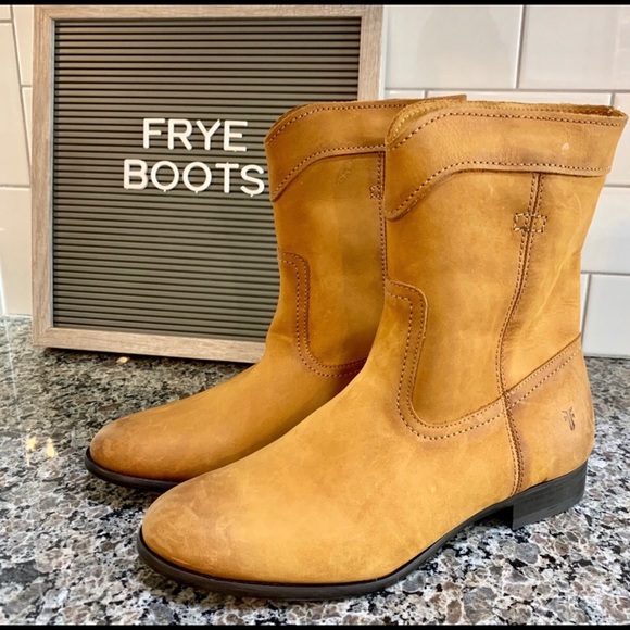 frye boots size 7